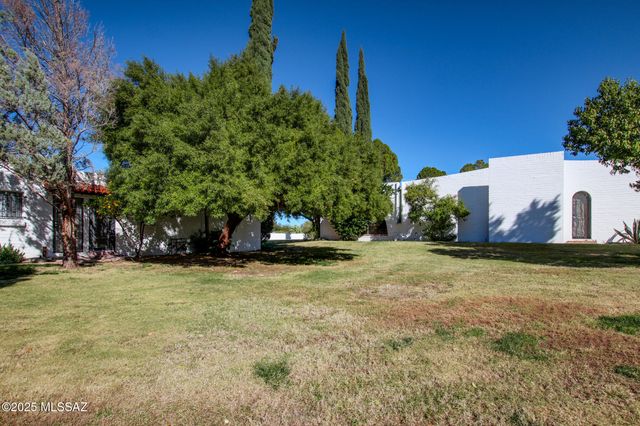 703 W Las Lomitas Road, Tucson, AZ 85704