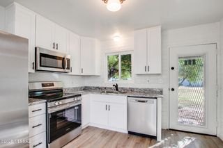 703 W Las Lomitas Road, Tucson, AZ 85704