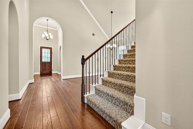 2029 Arrowood Glen Drive, Houston, TX 77077