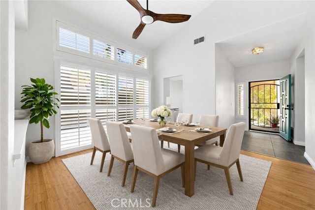 40640 VIA MALAGAS, Murrieta, CA 92562