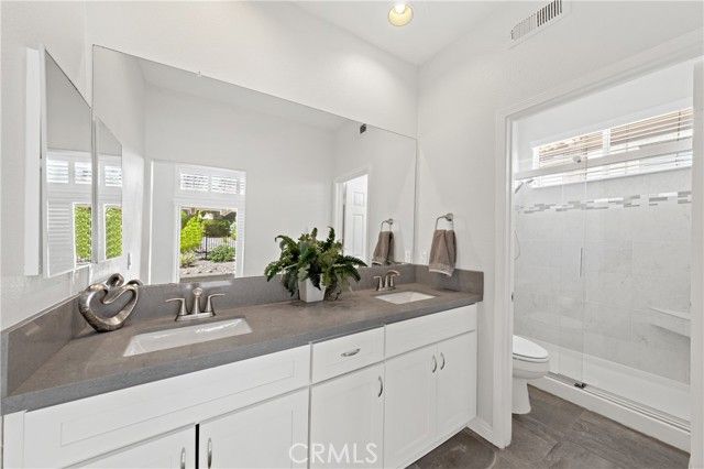 40640 VIA MALAGAS, Murrieta, CA 92562