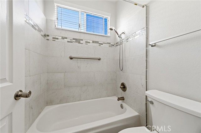 40640 VIA MALAGAS, Murrieta, CA 92562