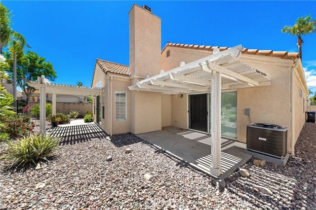 40640 VIA MALAGAS, Murrieta, CA 92562