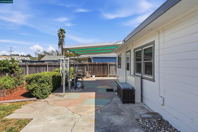 3543 Carlfield St, El Sobrante, CA 94803