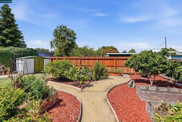 3543 Carlfield St, El Sobrante, CA 94803