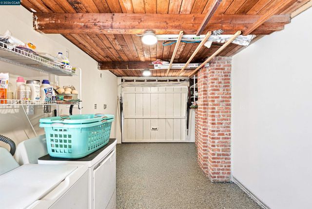 3543 Carlfield St, El Sobrante, CA 94803