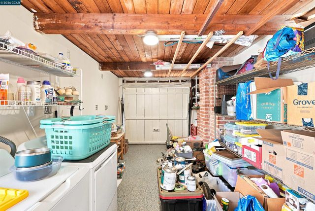 3543 Carlfield St, El Sobrante, CA 94803