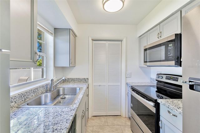 4 CHANNING AVENUE, Orlando, FL 32811