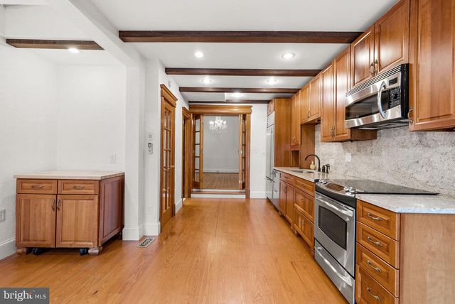 3042 P ST NW, Washington, DC 20007
