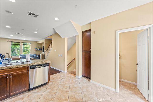 1123 Abelia, Irvine, CA 92606