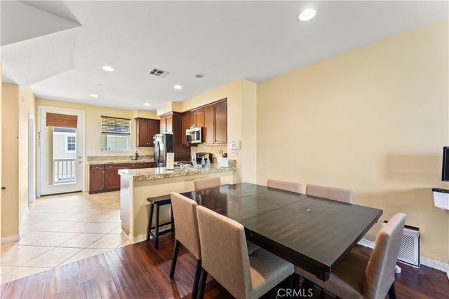 1123 Abelia, Irvine, CA 92606