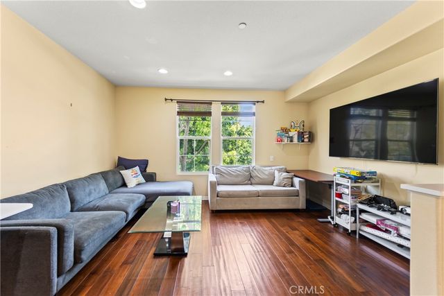 1123 Abelia, Irvine, CA 92606
