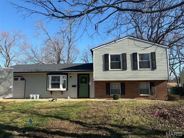 310 Whitehall Drive, O'fallon, IL 62269