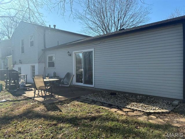 310 Whitehall Drive, O'fallon, IL 62269