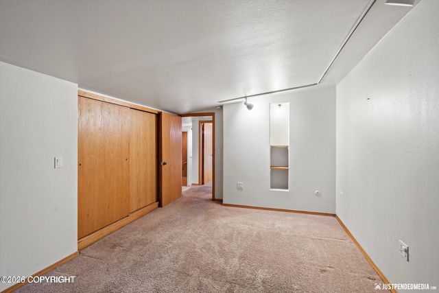 2140 Dawson Street, Anchorage, AK 99503