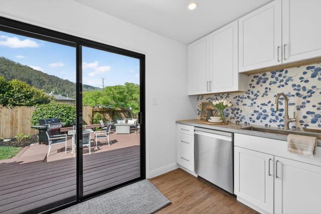 1012 Rio Vista Drive, Pacifica, CA 94044