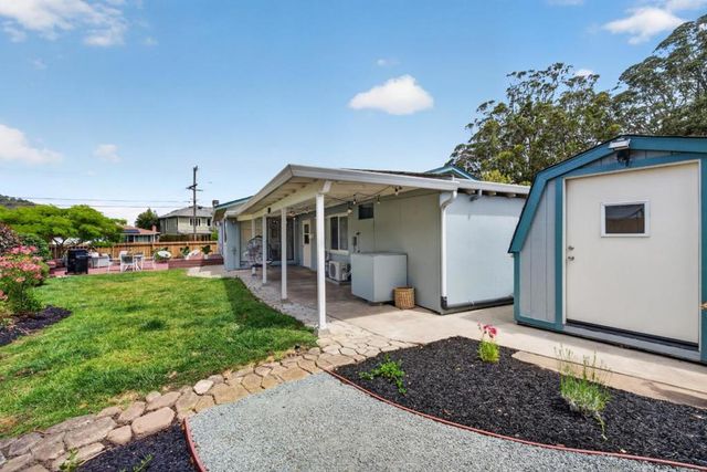 1012 Rio Vista Drive, Pacifica, CA 94044
