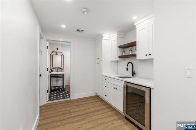 42 Nugent Drive, Clifton, NJ 07012