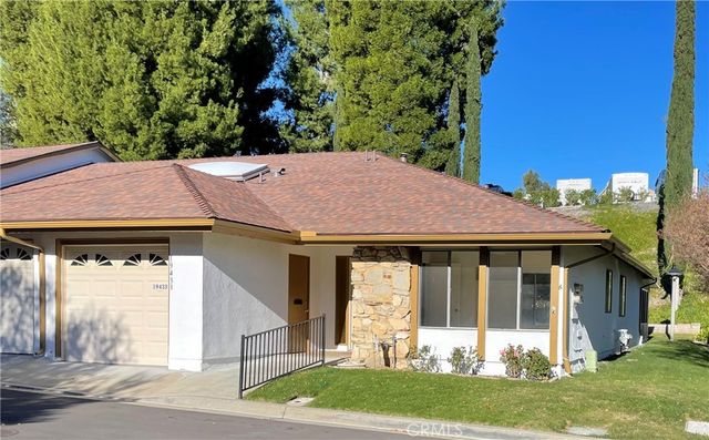 19433 Oak Crossing Road, Newhall, CA 91321