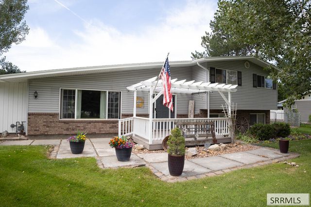 2254 S Bellin Road, Idaho Falls, ID 83402
