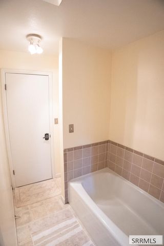 2254 S Bellin Road, Idaho Falls, ID 83402