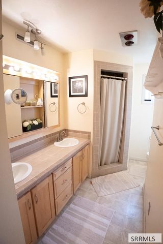 2254 S Bellin Road, Idaho Falls, ID 83402