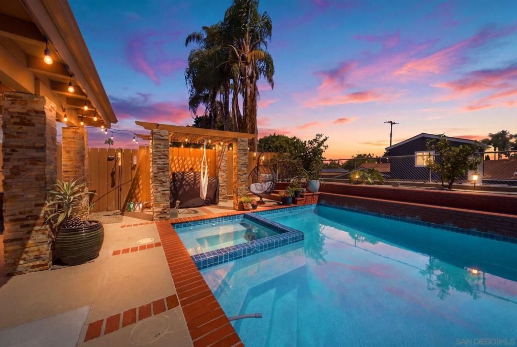 6885 Rockglen Ave, San Diego, CA 92111 — exterior