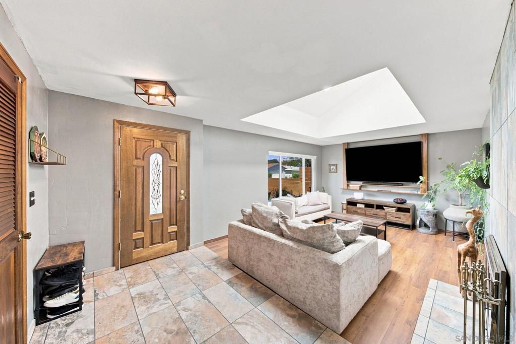 6885 Rockglen Ave, San Diego, CA 92111 — photo 5