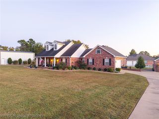315 Fine Way, Alma, AR 72921