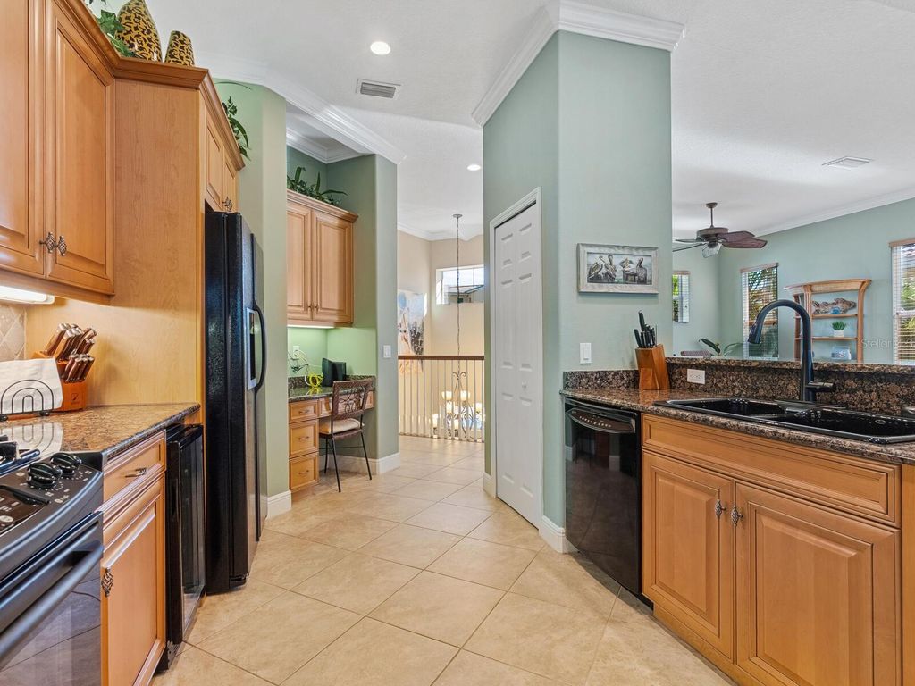 Image 16 of property listing at 12518 HARBOUR LANDINGS DRIVE, Cortez, FL 34215