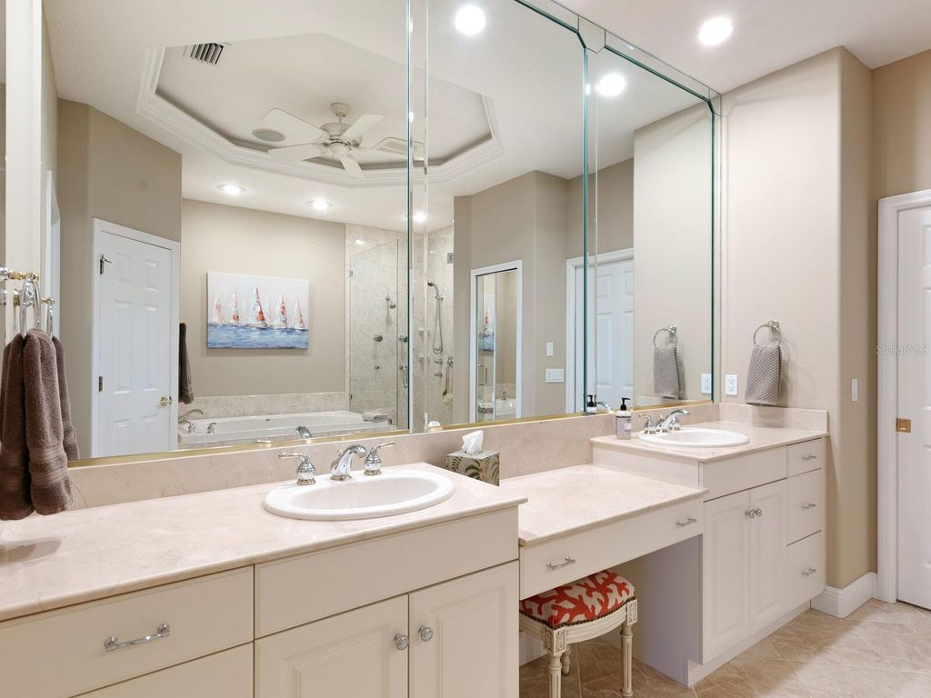 Image 26 of property listing at 12518 HARBOUR LANDINGS DRIVE, Cortez, FL 34215