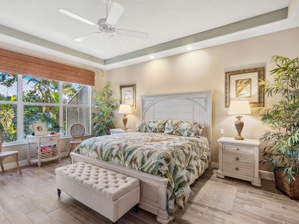 Image 5 of property listing at 12518 HARBOUR LANDINGS DRIVE, Cortez, FL 34215