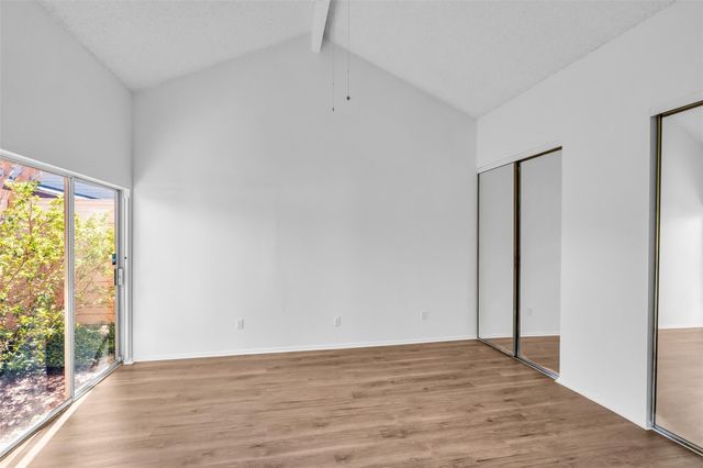 10387 Huntington Place Drive 387, Houston, TX 77099