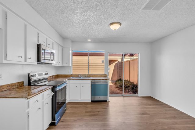 10387 Huntington Place Drive 387, Houston, TX 77099