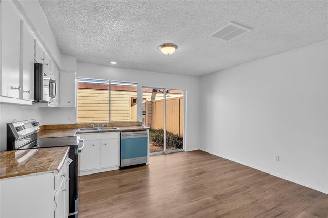 10387 Huntington Place Drive 387, Houston, TX 77099