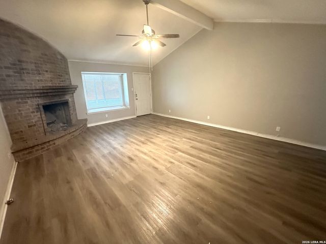 5022 CRESTWOOD DR, Schertz, TX 78108