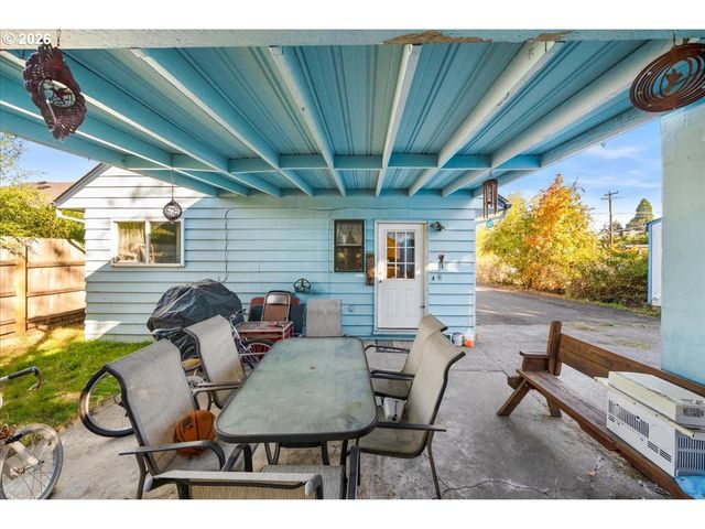 1914 HAWTHORNE St, Forest Grove, OR 97116