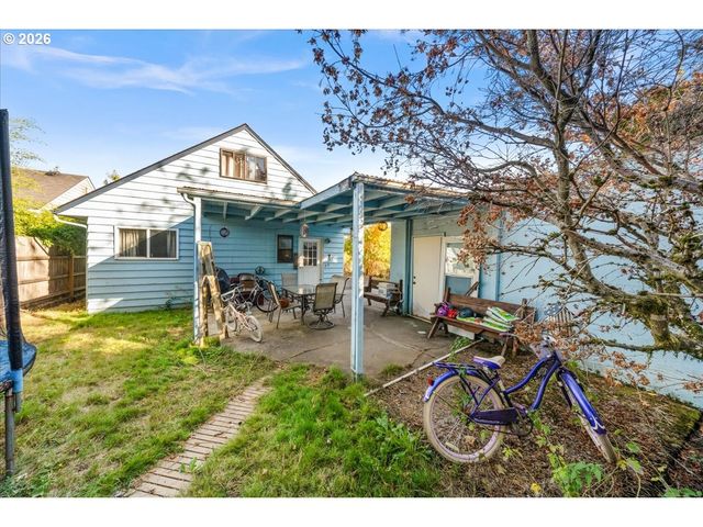 1914 HAWTHORNE St, Forest Grove, OR 97116