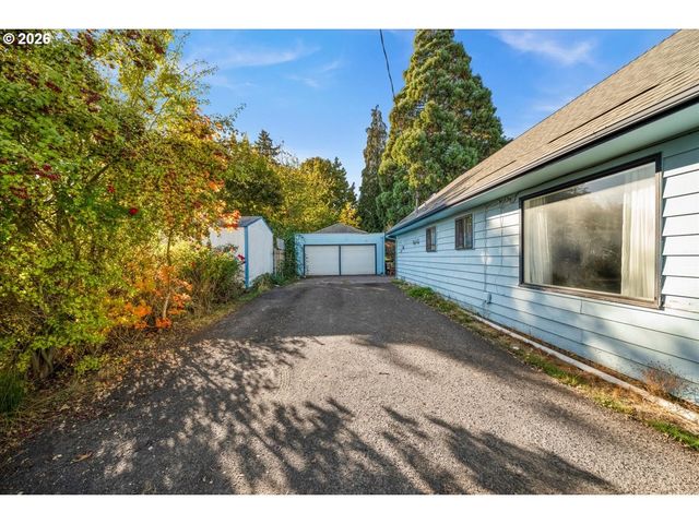 1914 HAWTHORNE St, Forest Grove, OR 97116