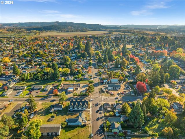 1914 HAWTHORNE St, Forest Grove, OR 97116