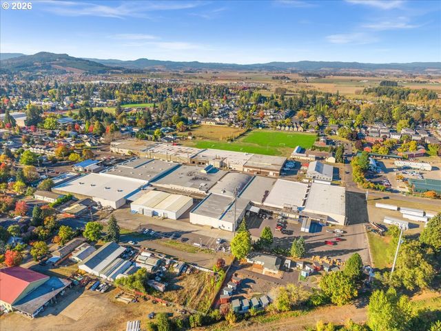 1914 HAWTHORNE St, Forest Grove, OR 97116