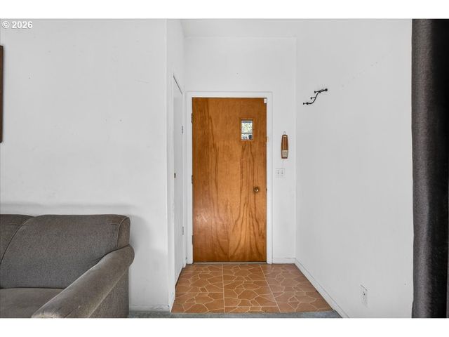 1914 HAWTHORNE St, Forest Grove, OR 97116