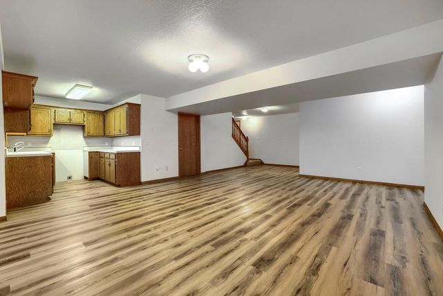7030 Dahlgren Road, Chaska, MN 55318