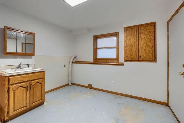 7030 Dahlgren Road, Chaska, MN 55318