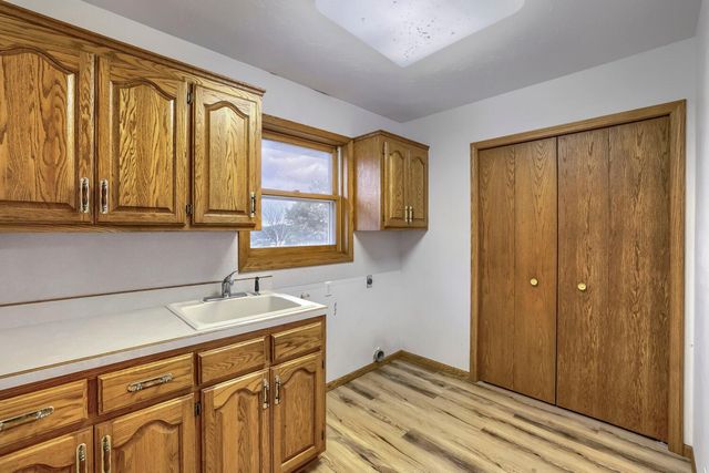 7030 Dahlgren Road, Chaska, MN 55318