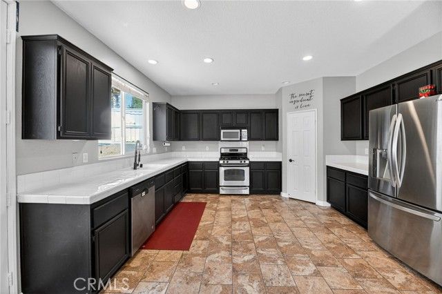 15145 Lighthouse Drive, Lake Elsinore, CA 92530