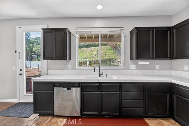 15145 Lighthouse Drive, Lake Elsinore, CA 92530