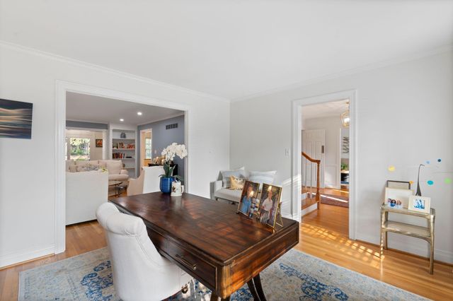 2197 Taborlake Circle, Lexington, KY 40502