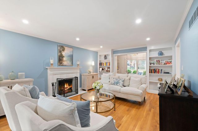 2197 Taborlake Circle, Lexington, KY 40502