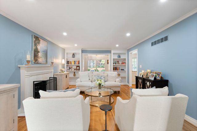 2197 Taborlake Circle, Lexington, KY 40502